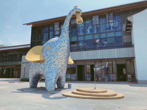 上海雕塑廠家專(zhuān)業(yè)生產(chǎn)大型雕塑,廣場(chǎng)雕塑,戶(hù)外雕塑,玻璃鋼雕塑廠家